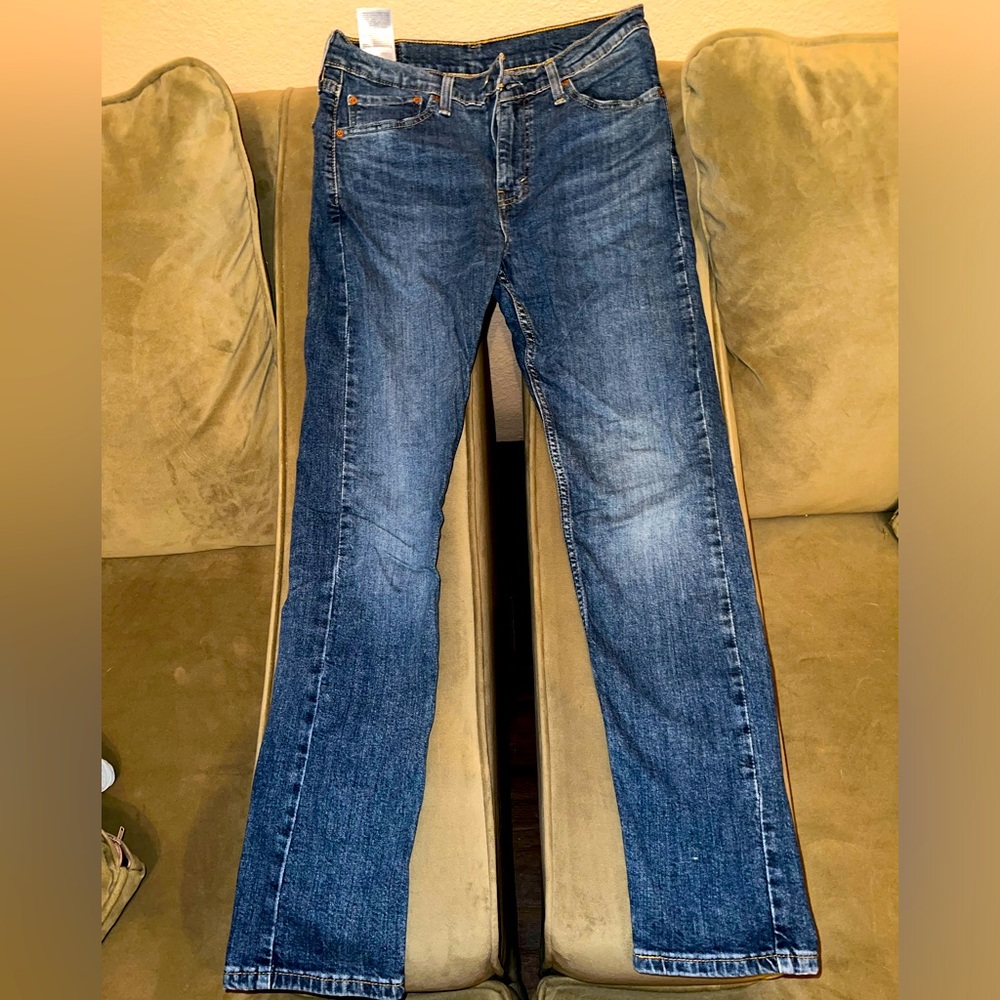 Levi dark denim. 510’s. 31x32. Gently used. Unisex